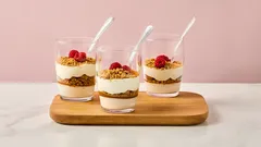 Så gör du en lyxig banoffee med nordisk twist av lingon